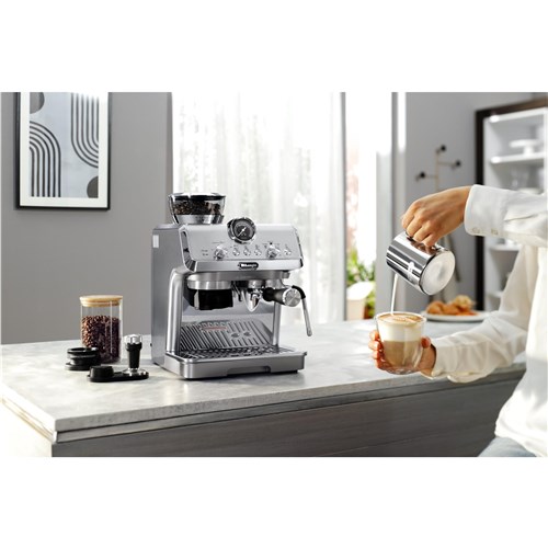 De'Longhi EC9255M La Specialista Arte Evo with Cold Brew Coffee Machine
