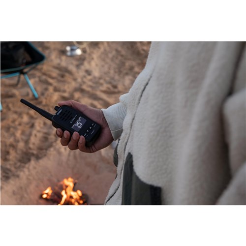 Uniden XTRAK50 5 Watt Waterproof Smart UHF Handheld Radio (Black)